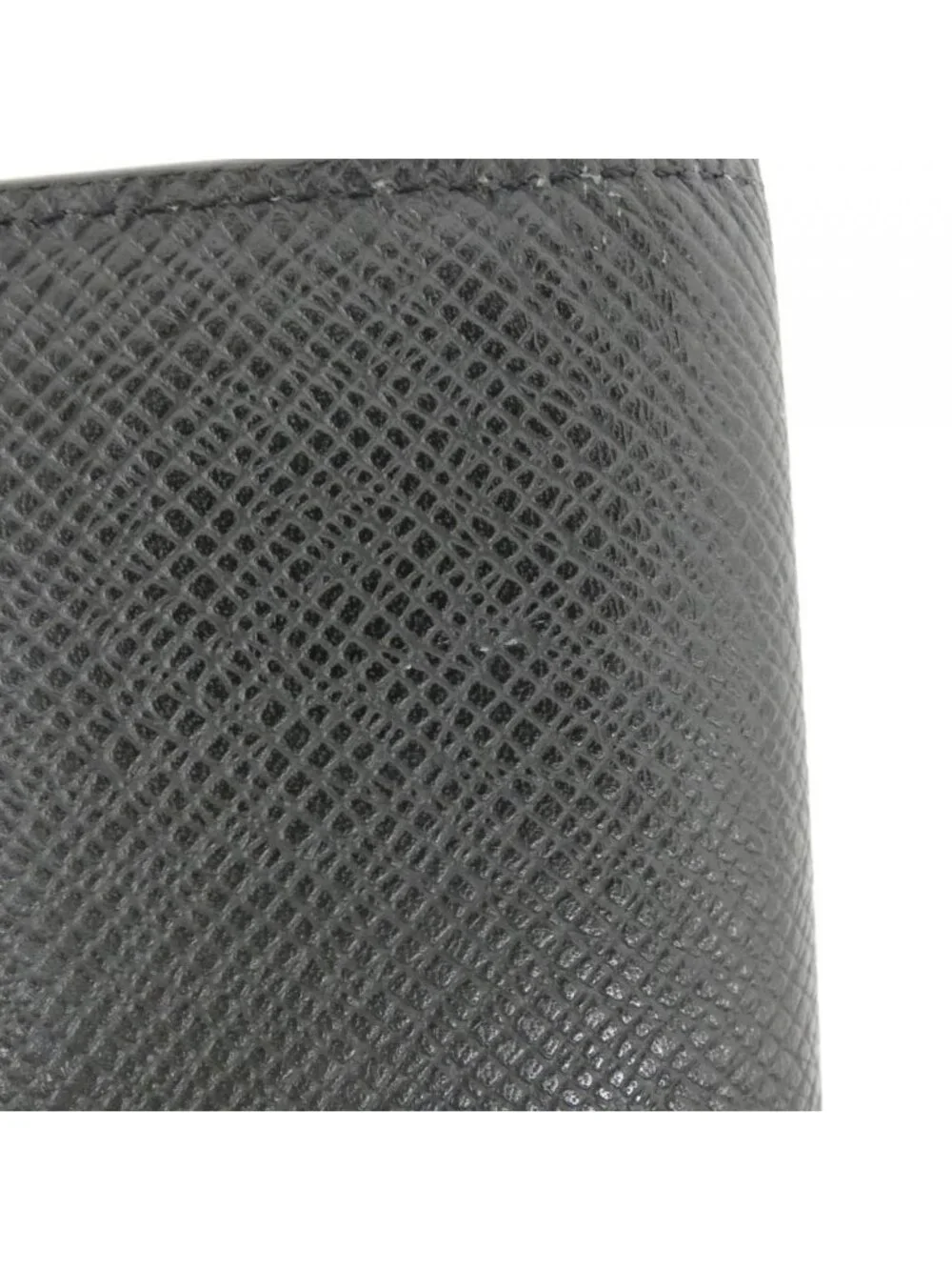 Louis Vuitton Taiga Portefeuille Brazza Wallet